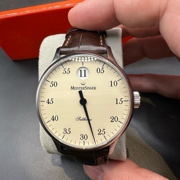Meister Singer Salthora Single Hour Hand Watch Full Presentation